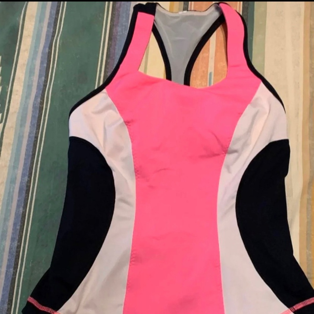 Lululemon tank tops